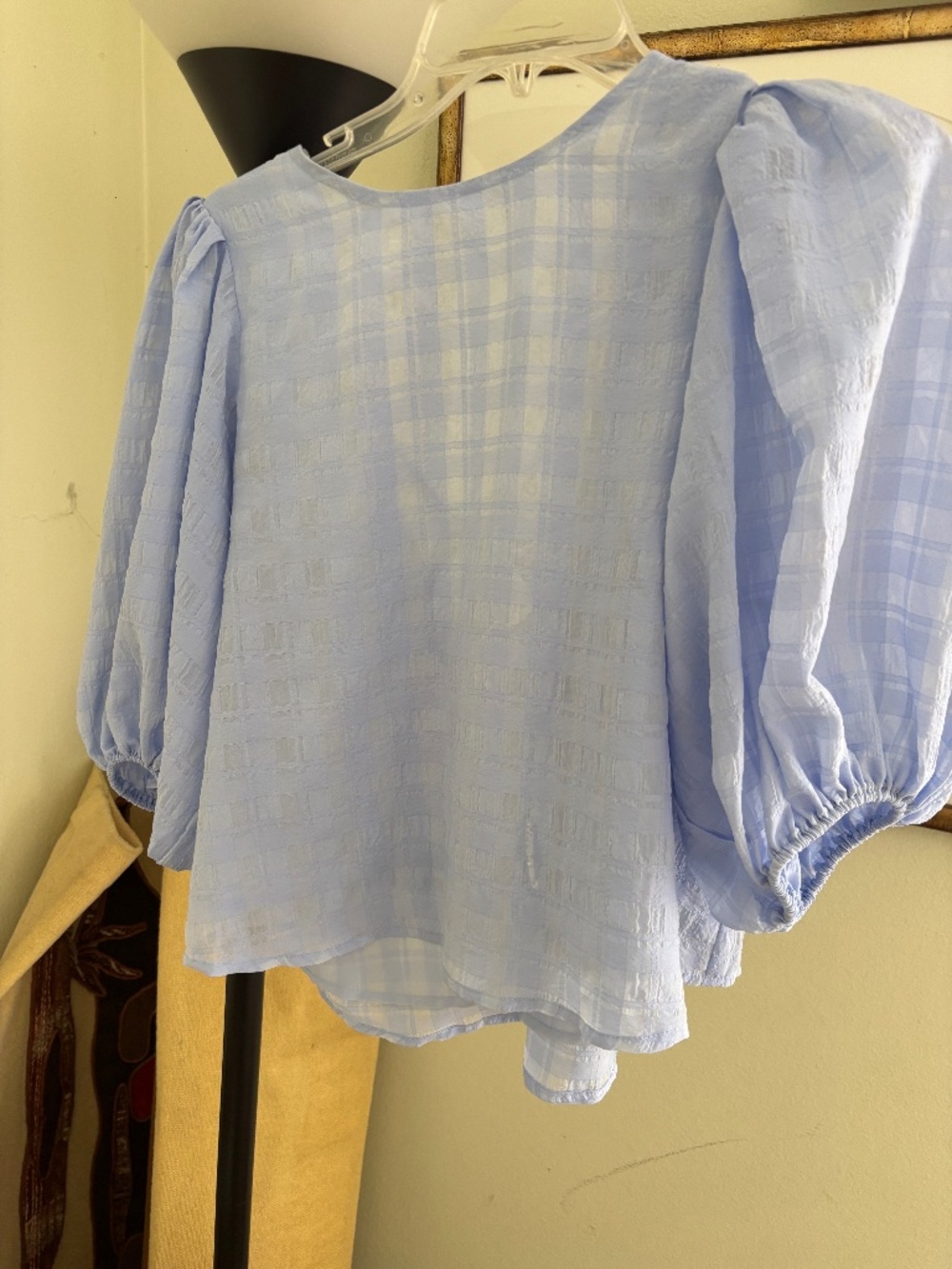 Astr puff sleeve short sleeve periwinkle blouse